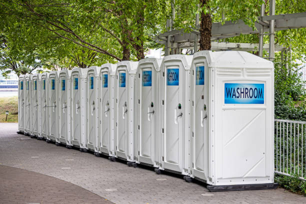 Best Emergency porta potty rental  in Kathleen, FL